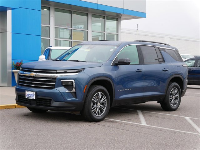 Certified 2025 Chevrolet Traverse LT with VIN 1GNERGRS3SJ128990 for sale in Roseville, Minnesota