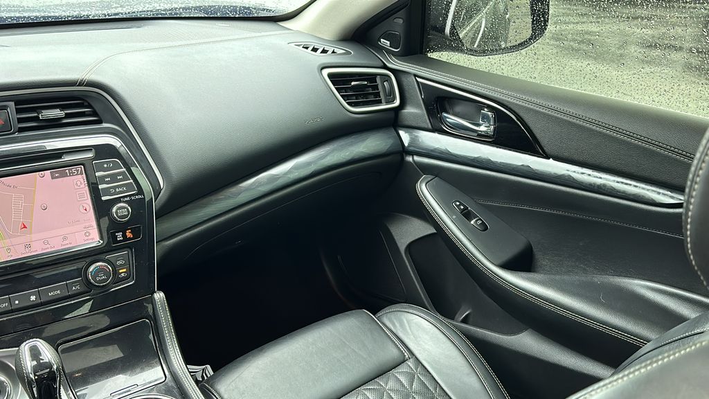 2020 Nissan Maxima Platinum photo 25