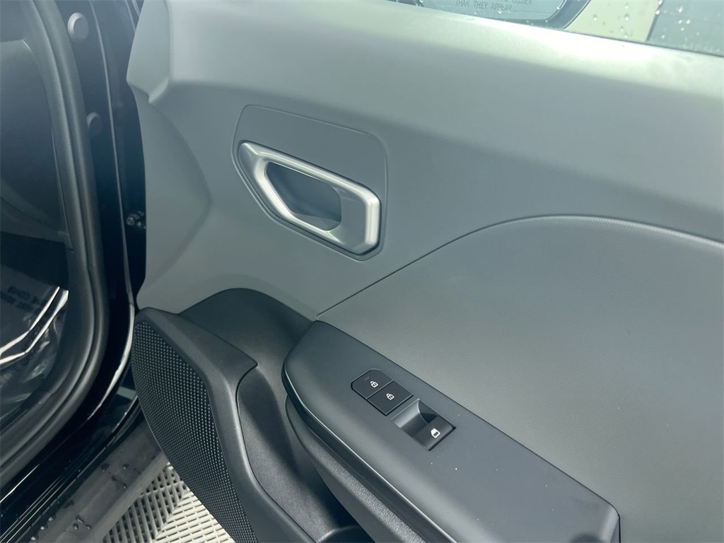 2025 Kia K4 LXS photo 25