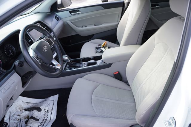 2019 Hyundai Sonata SEL's photo