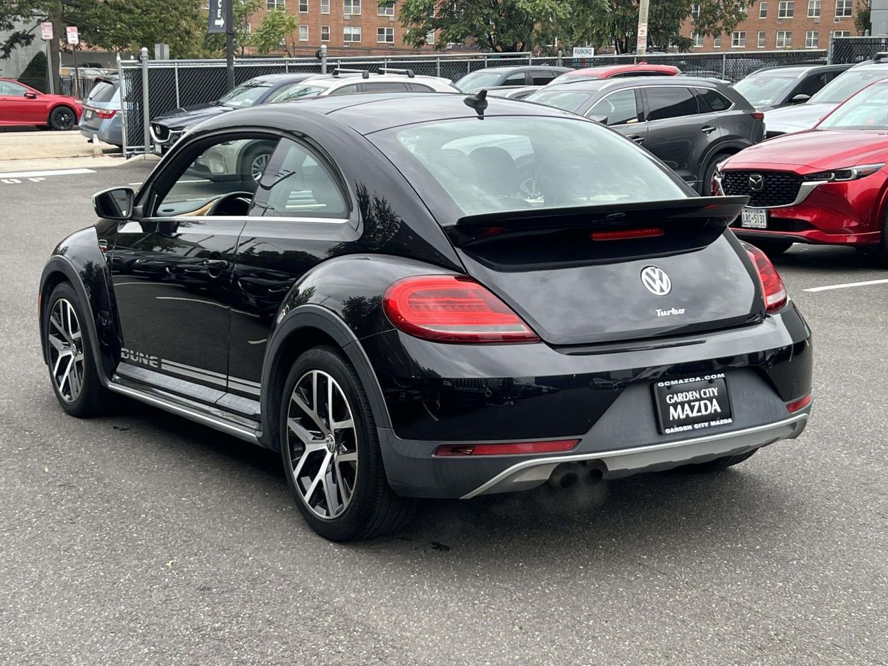 2016 Volkswagen Beetle 1.8T Dune photo 4