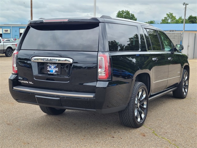 2020 Gmc Yukon XL Denali photo 3