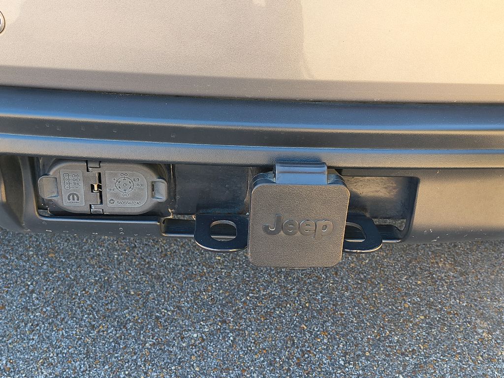 2021 Jeep Grand Cherokee Limited photo 7