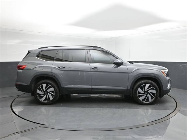 2025 Volkswagen Atlas SE Technology photo 25