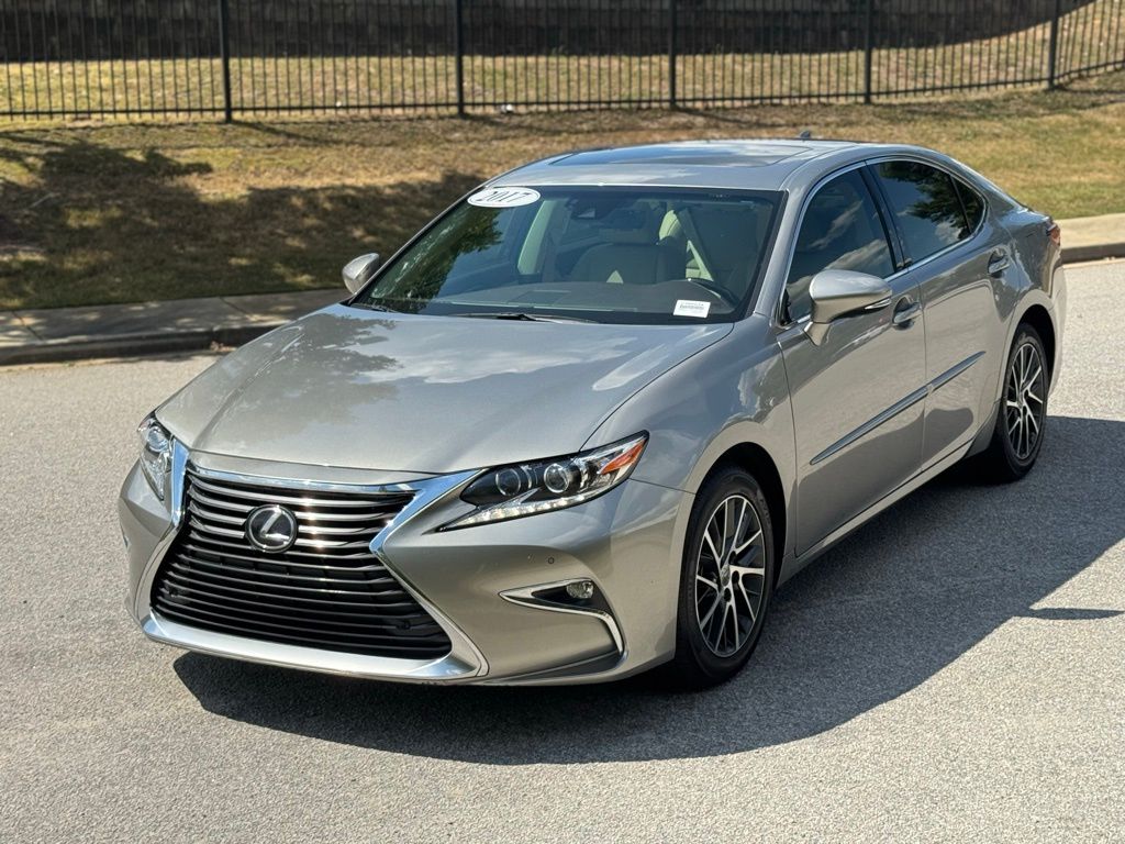 2017 Lexus ES 350 Luxury photo 24