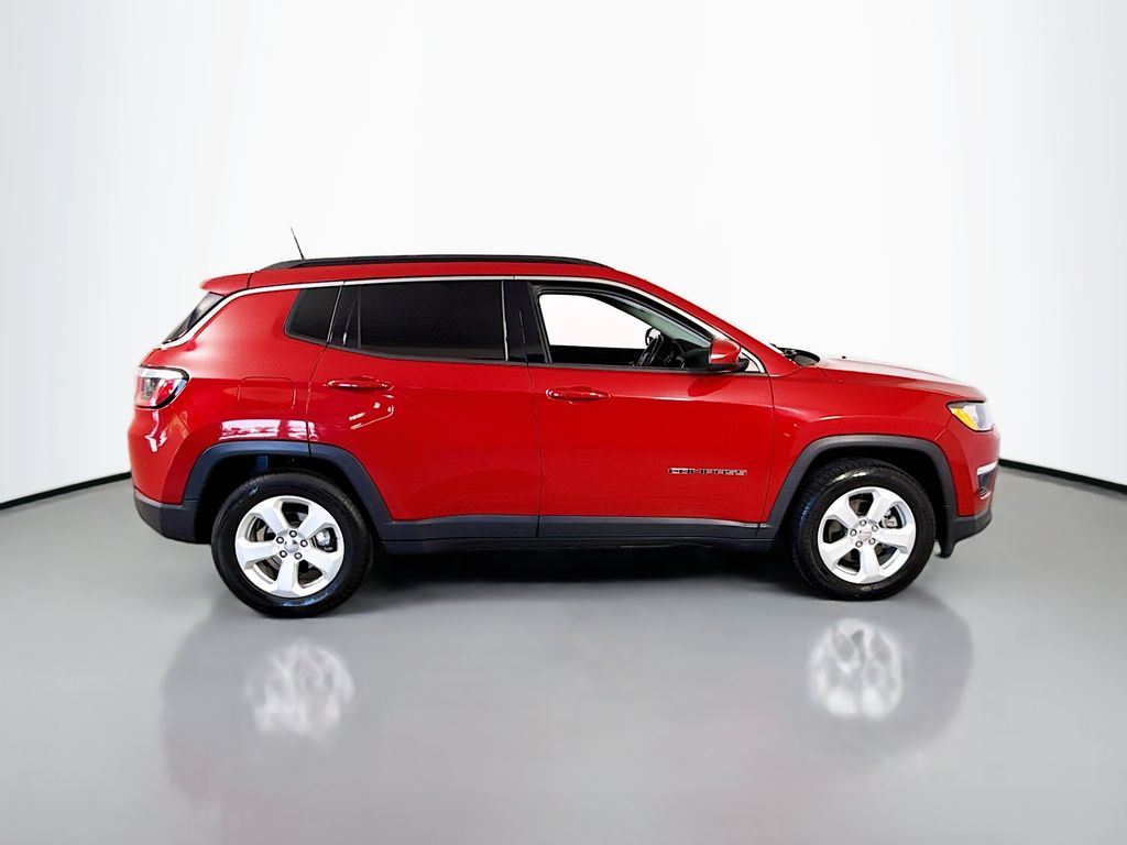 2020 Jeep Compass Latitude photo 10