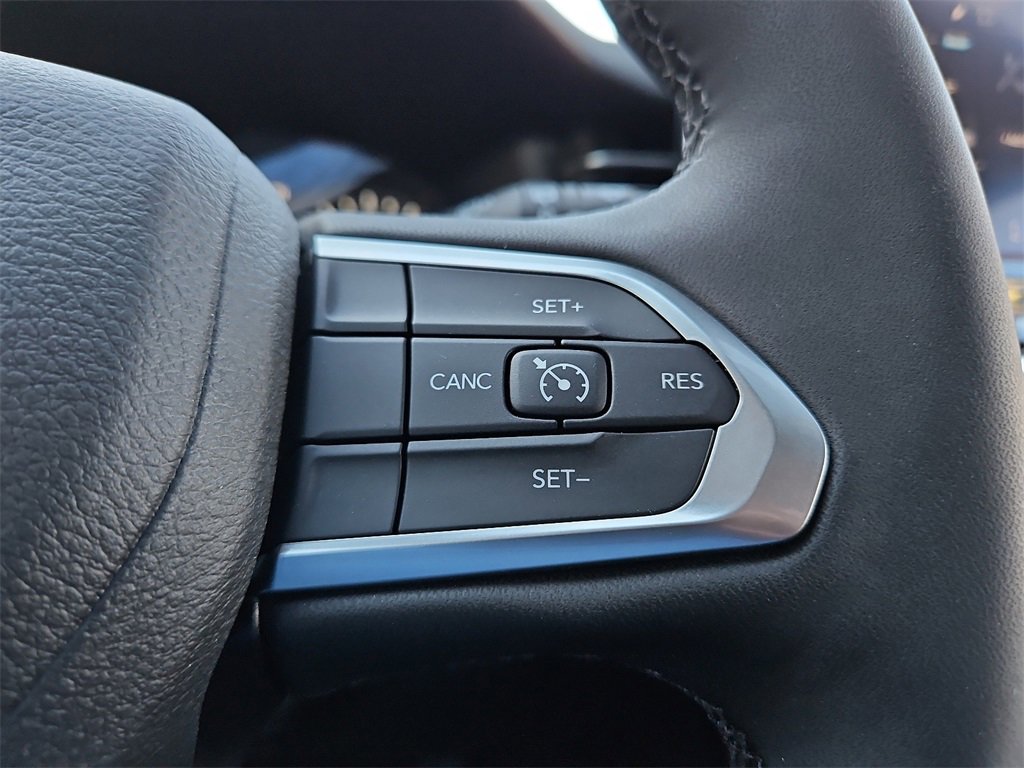2025 Jeep Compass Latitude photo 15