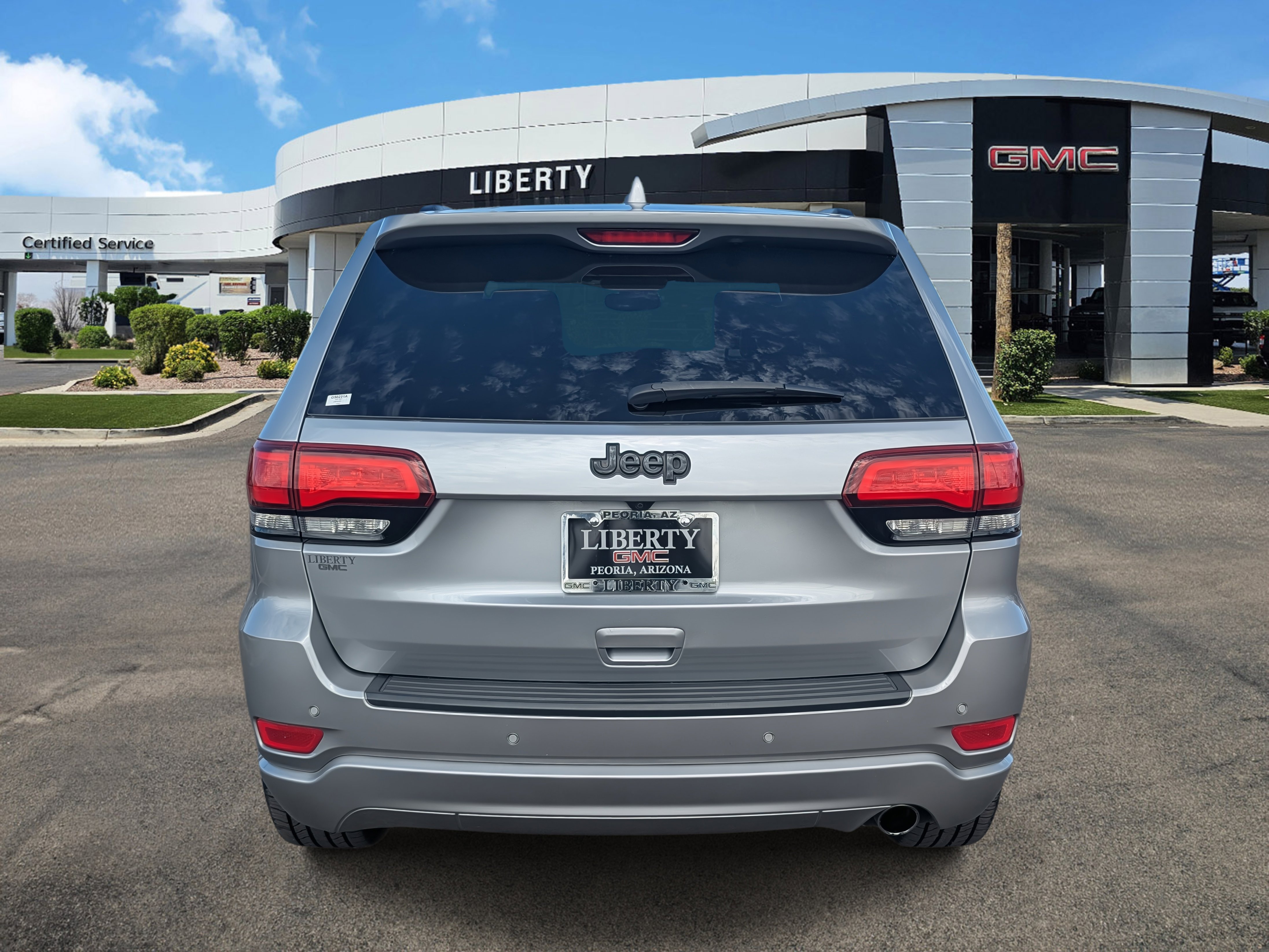 2020 Jeep Grand Cherokee Altitude photo 2