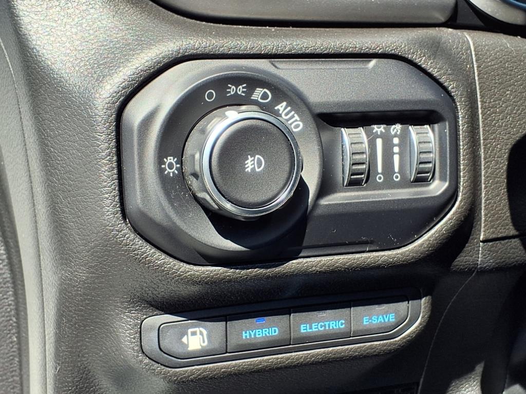 2022 Jeep Wrangler Unlimited Rubicon 4xe photo 17