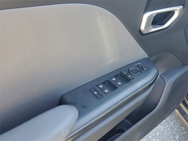 2025 Kia K4 LXS photo 7