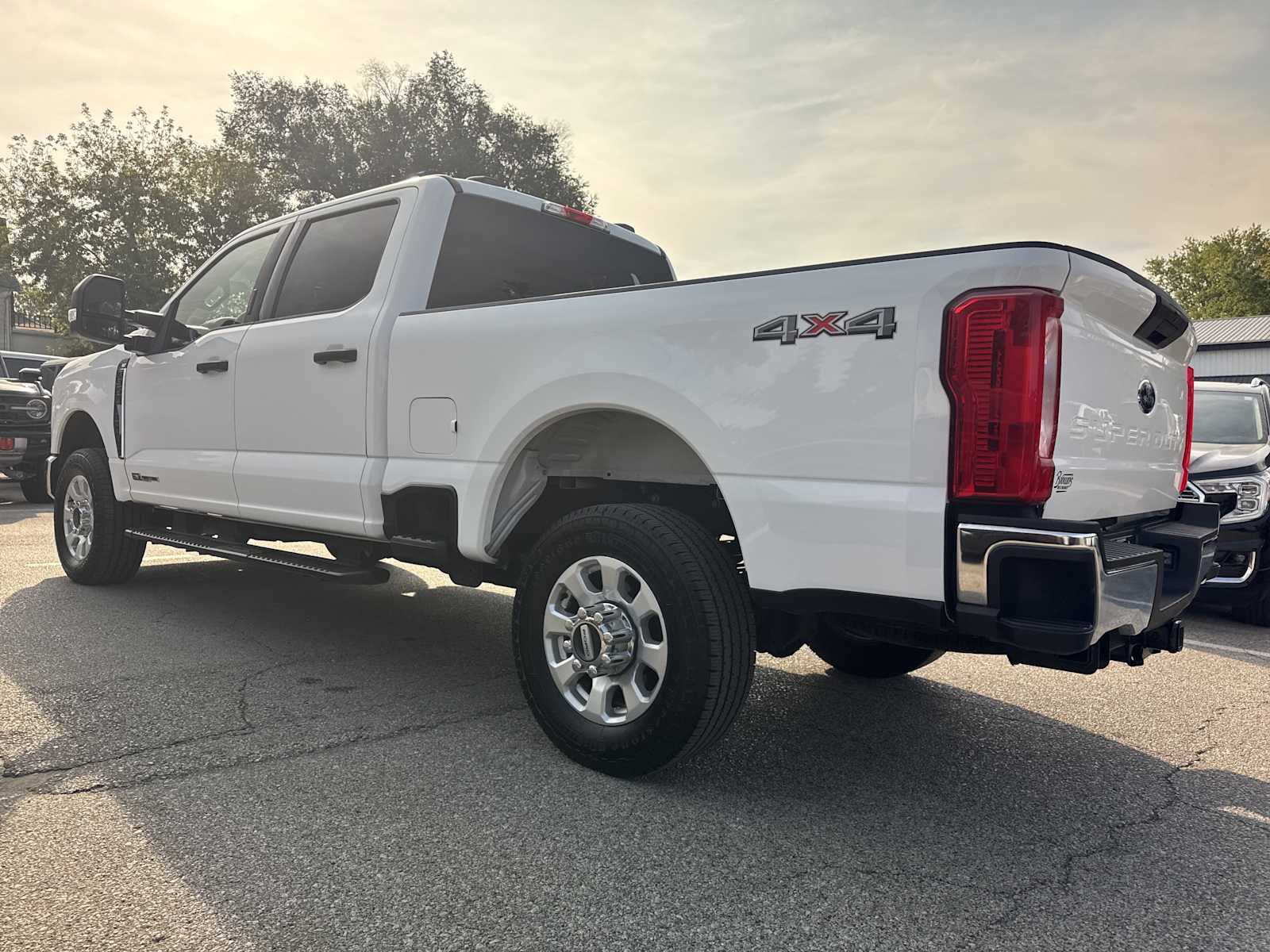 2024 Ford F-350 XLT photo 7