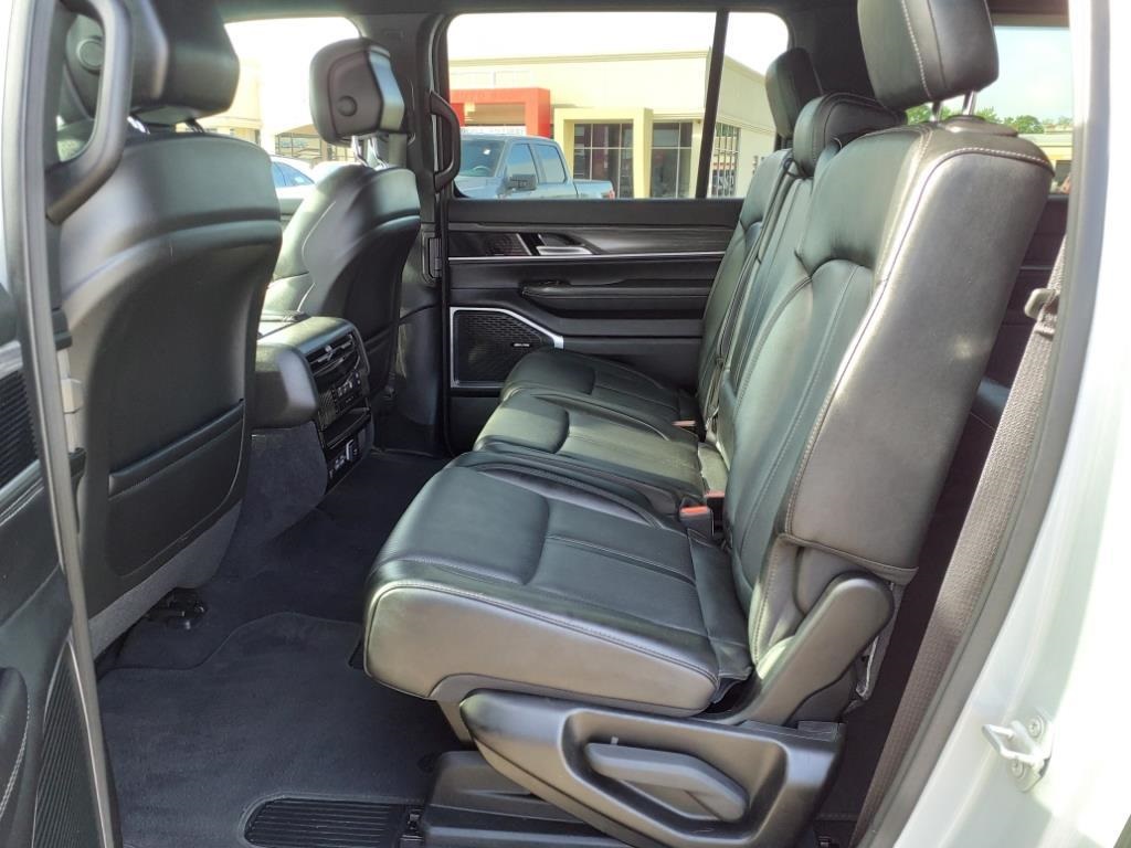 2023 Jeep Wagoneer Series III Limited photo 13