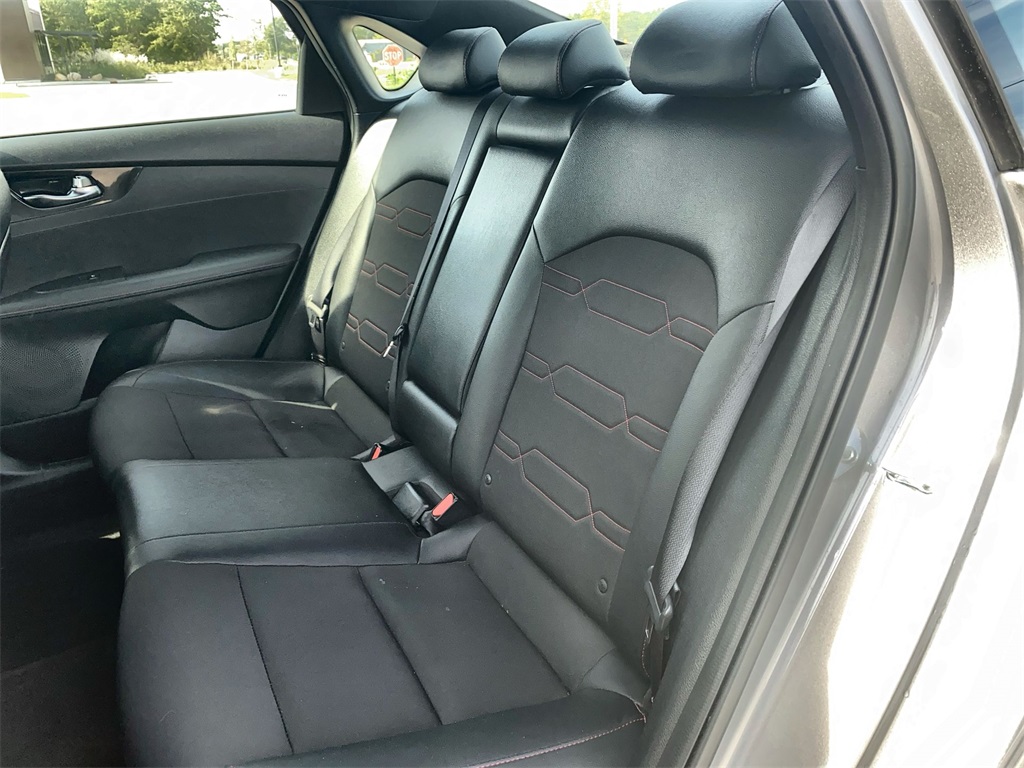 2022 Kia Forte GT photo 23