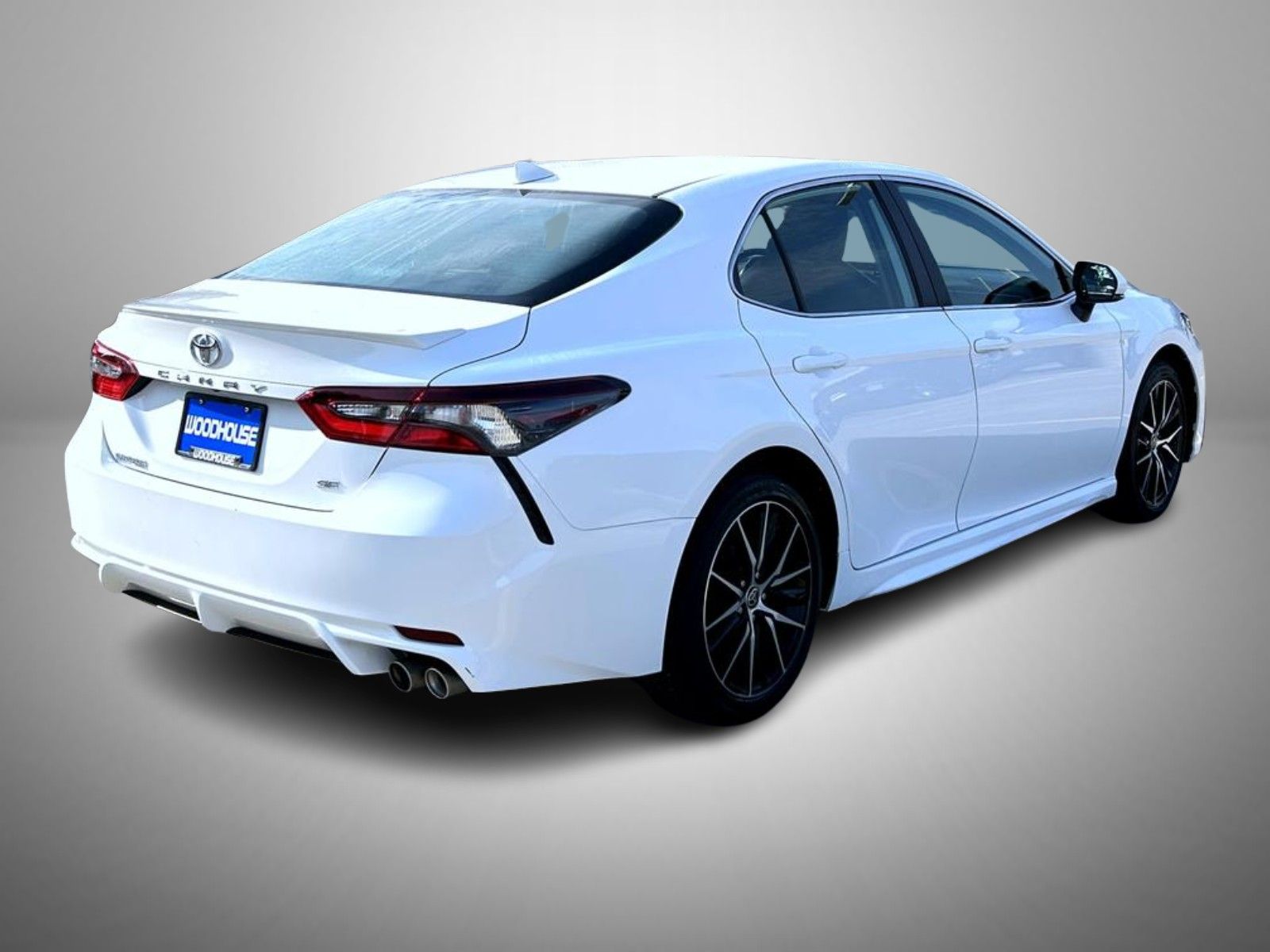 2024 Toyota Camry SE photo 5