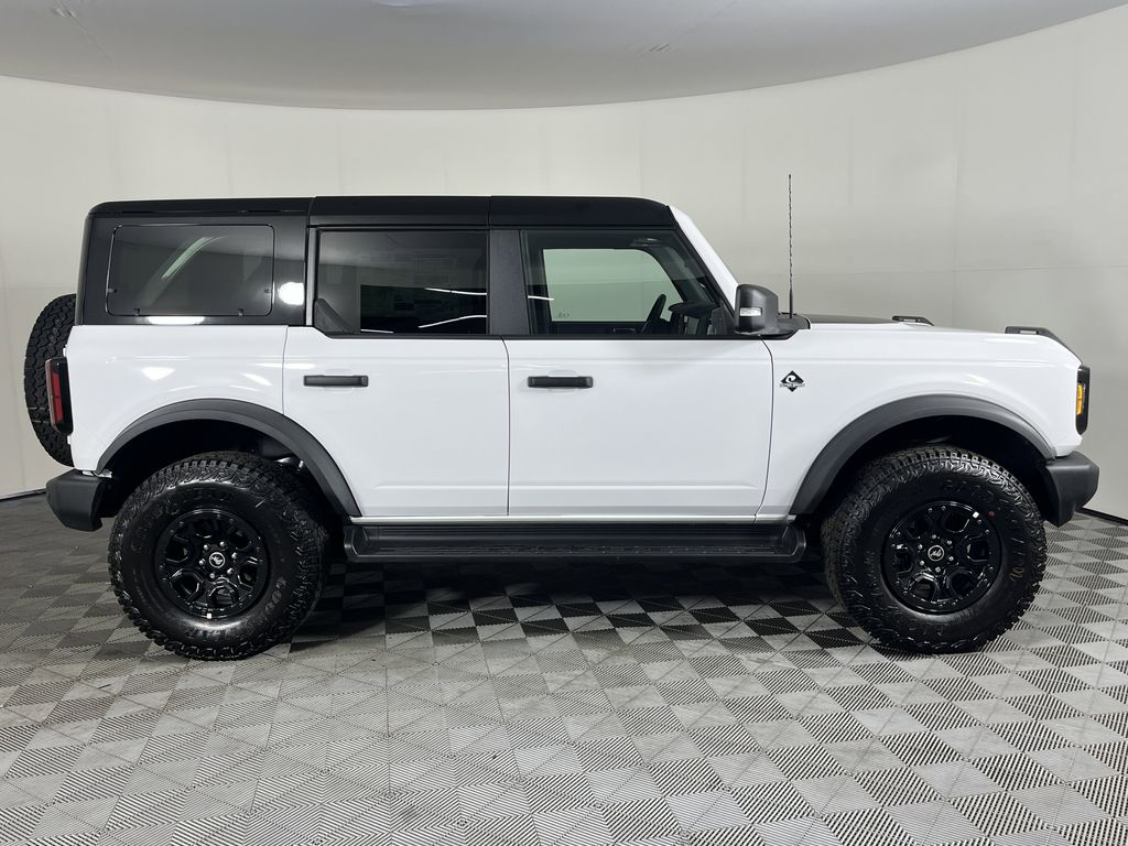 2025 Ford Bronco Outer Banks photo 4