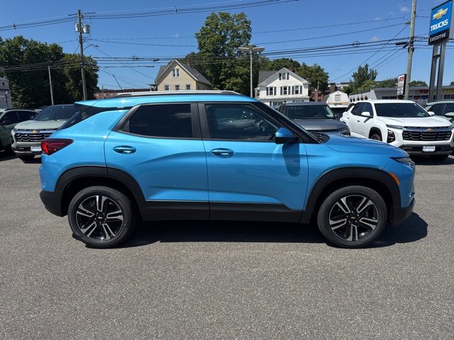 2026 Chevrolet Trailblazer LT photo 2