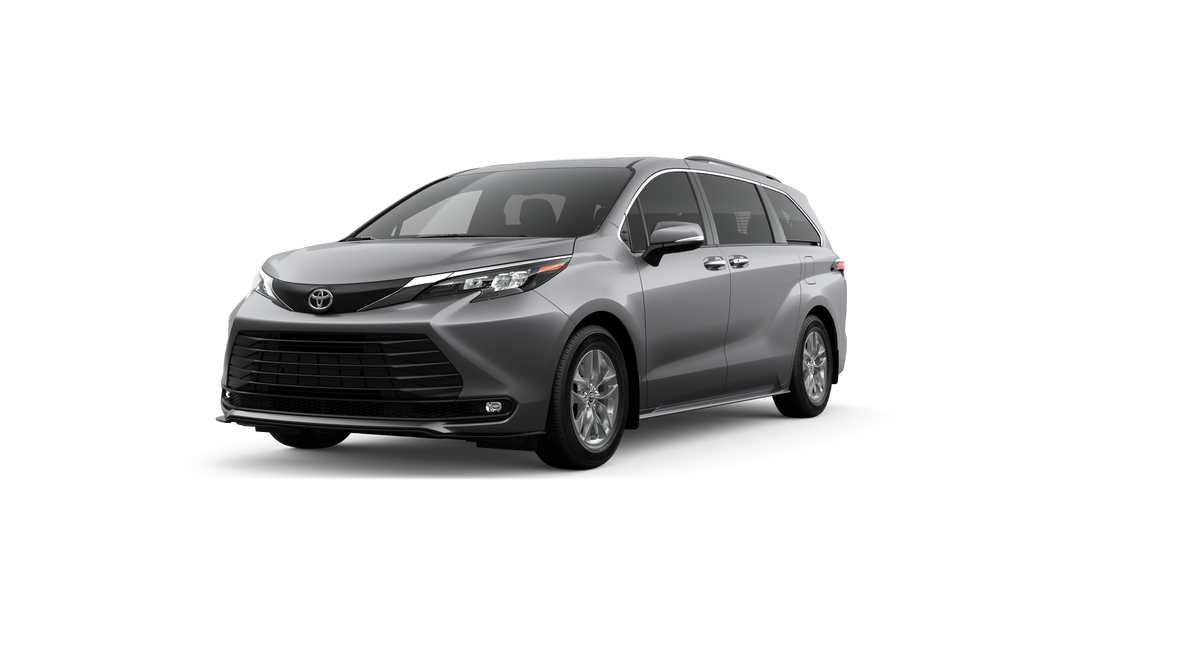 2026 Toyota Sienna XLE's photo