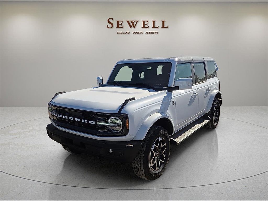 2025 Ford Bronco 4-Door Outer Banks's photo