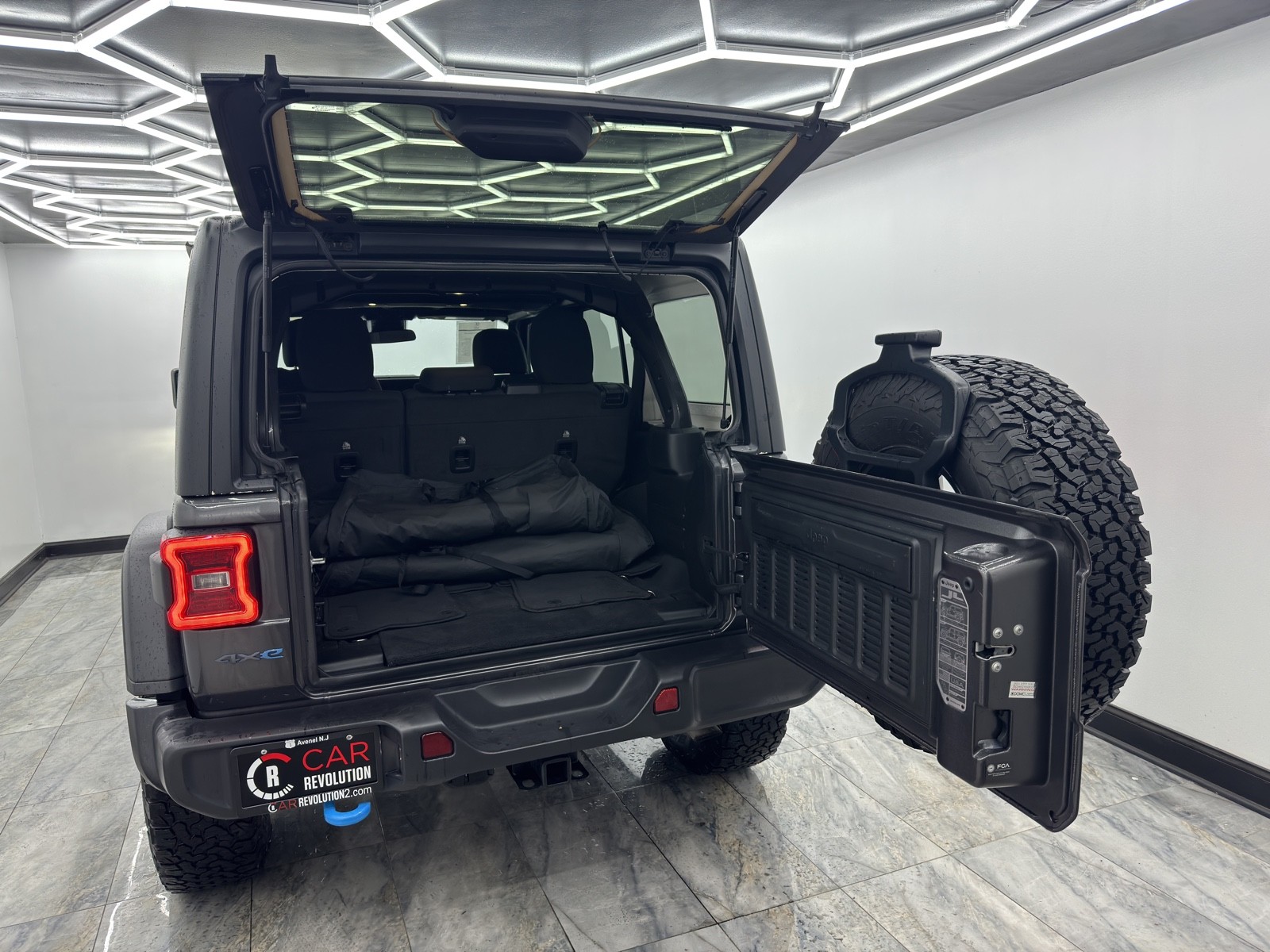 2024 Jeep Wrangler 4xe Rubicon photo 6