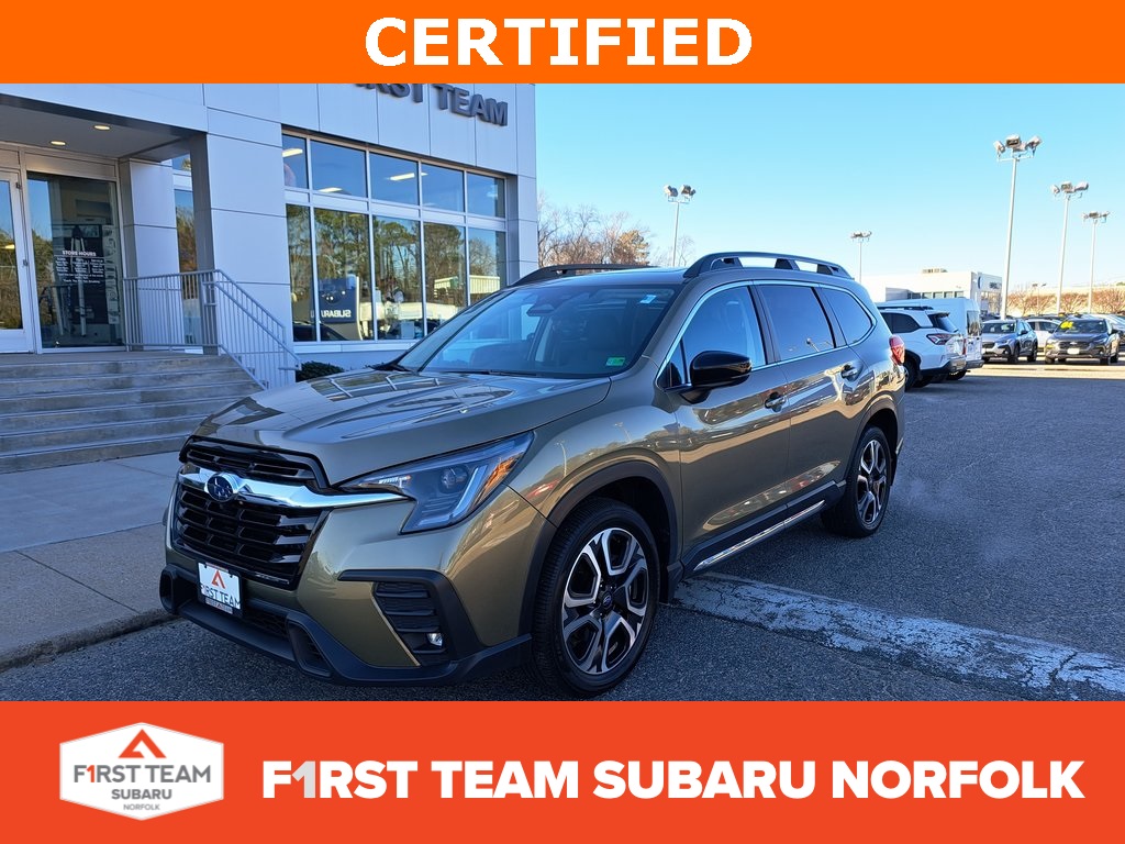 2024 Subaru Ascent Limited's photo