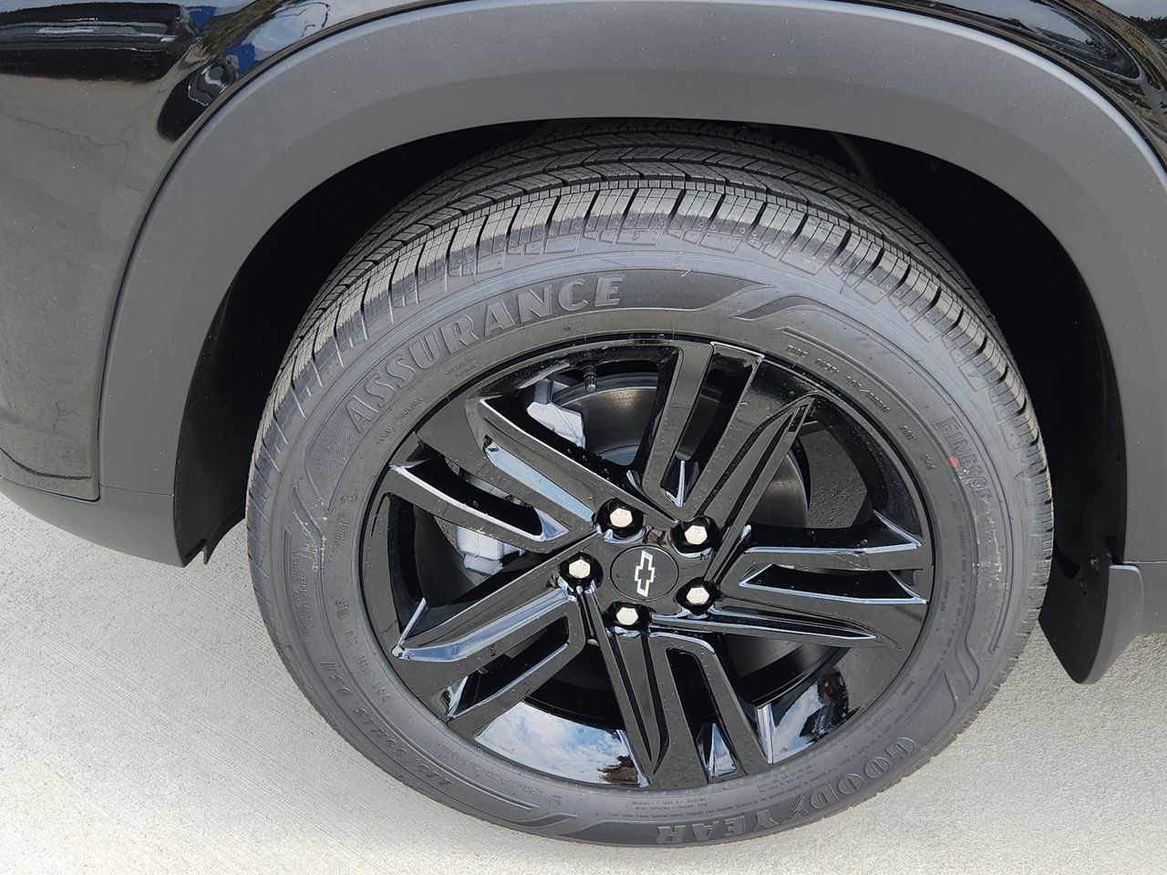 2025 Chevrolet Trax ACTIV photo 30