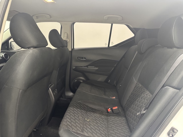 2021 Nissan Kicks SV photo 12