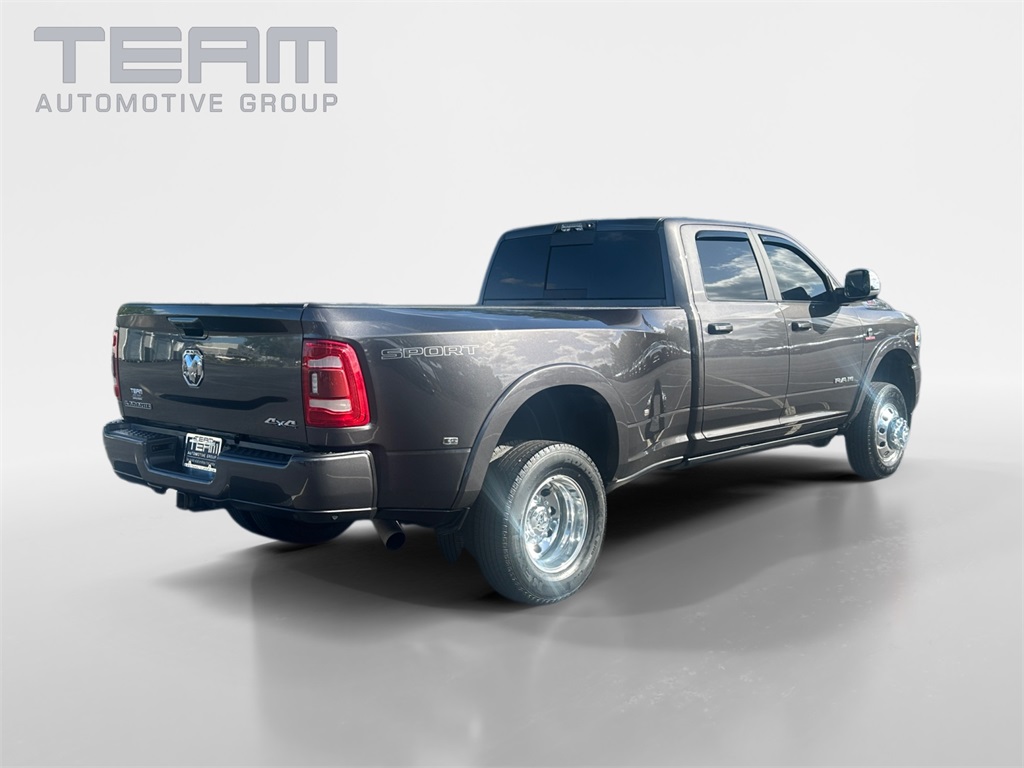 2022 Ram 3500 Laramie photo 4
