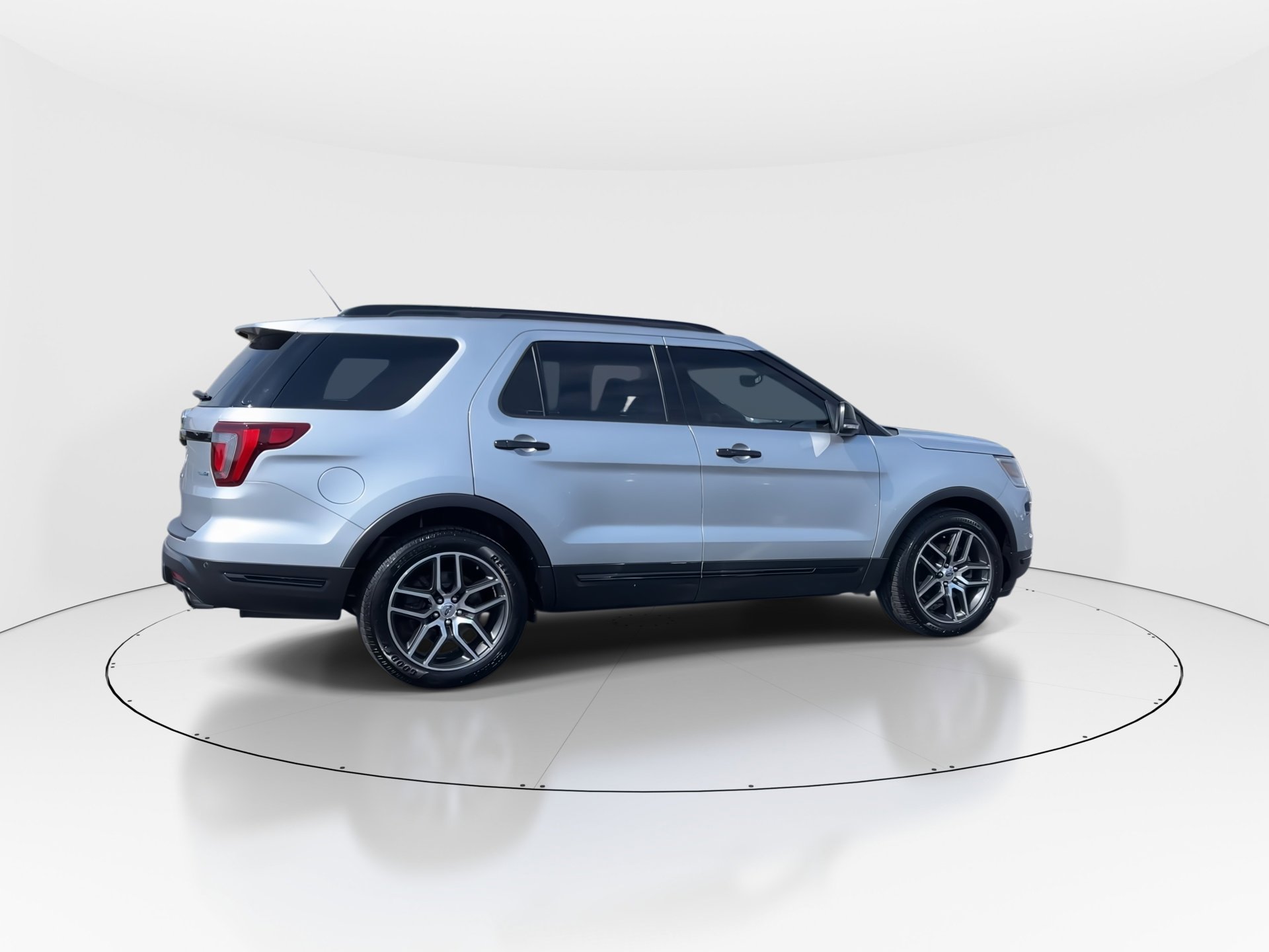 2019 Ford Explorer Sport photo 8