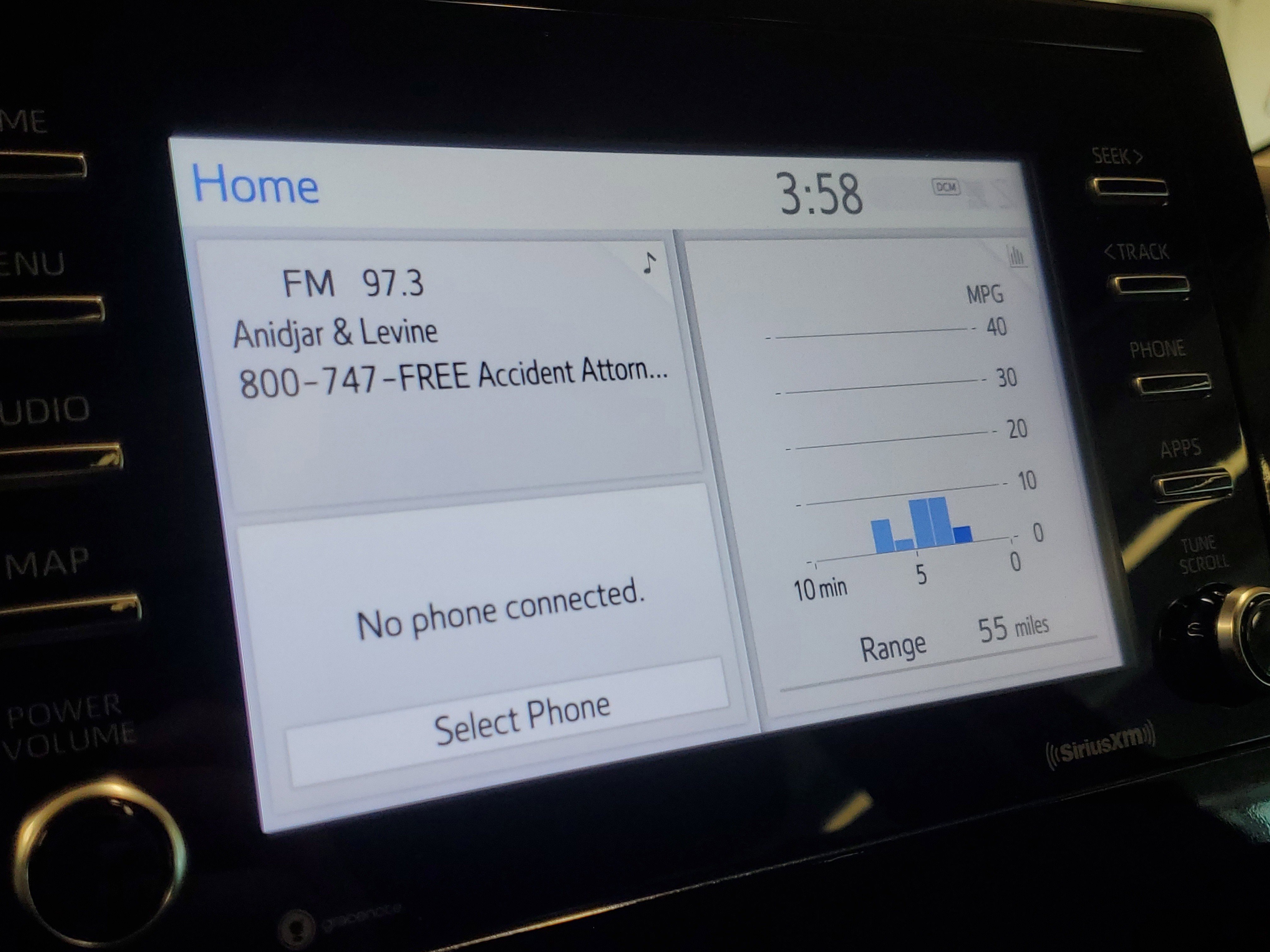 2022 Toyota Camry SE photo 11