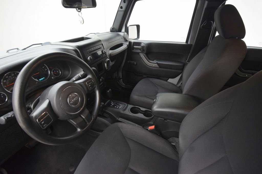 2014 Jeep Wrangler Unlimited Sport photo 7