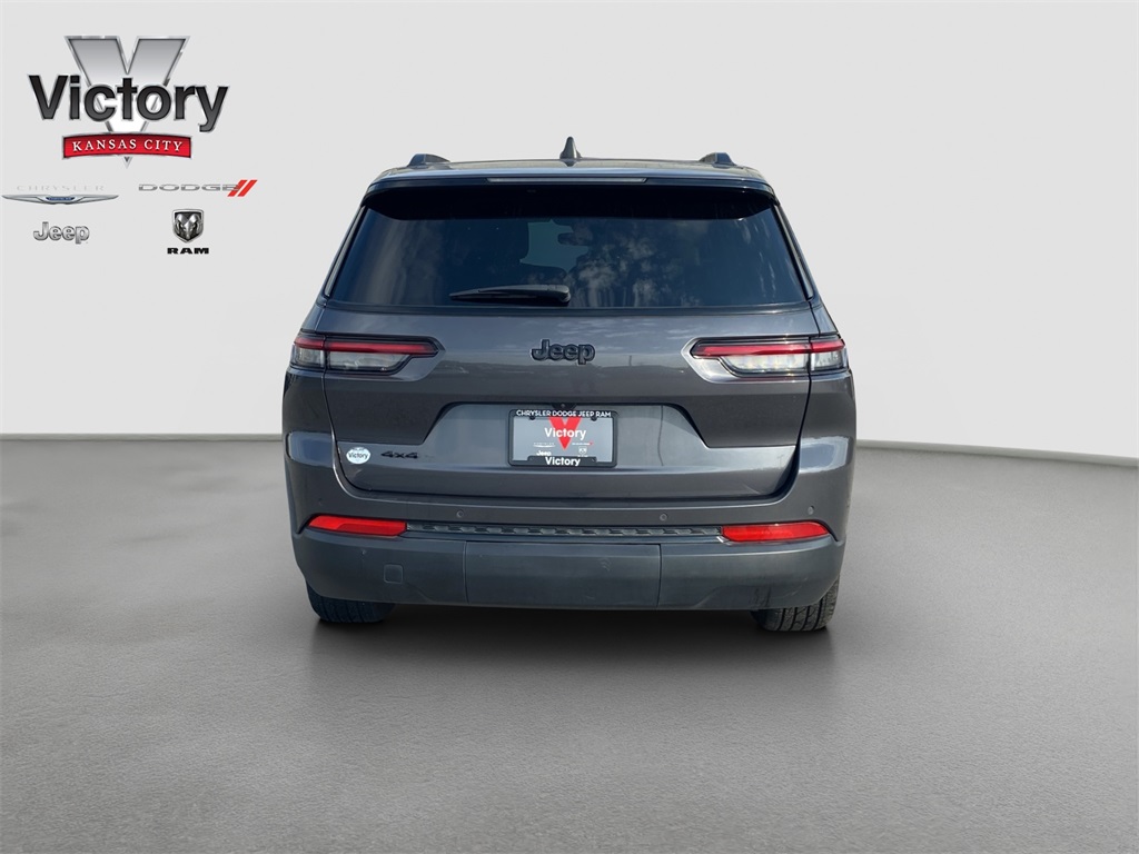 2023 Jeep Grand Cherokee Altitude photo 4