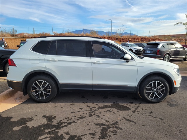 2021 Volkswagen Tiguan R-Line Black SEL photo 3