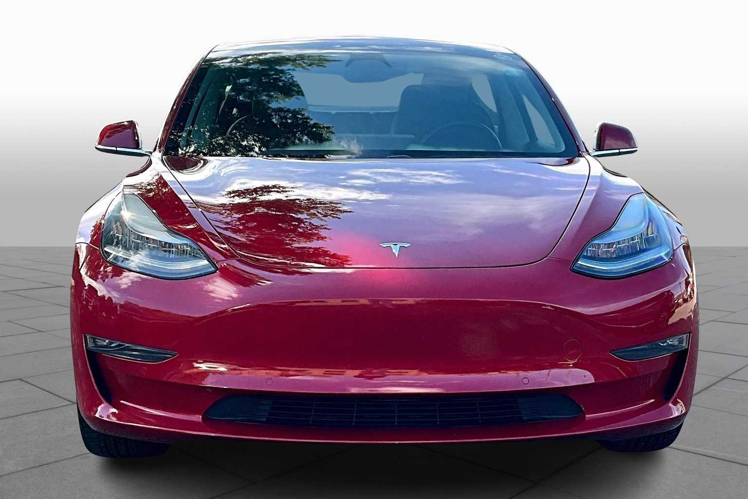2018 Tesla Model 3 Mid Range photo 3