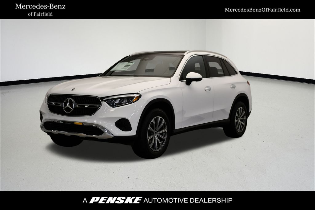 2026 Mercedes-Benz GLC Base's photo