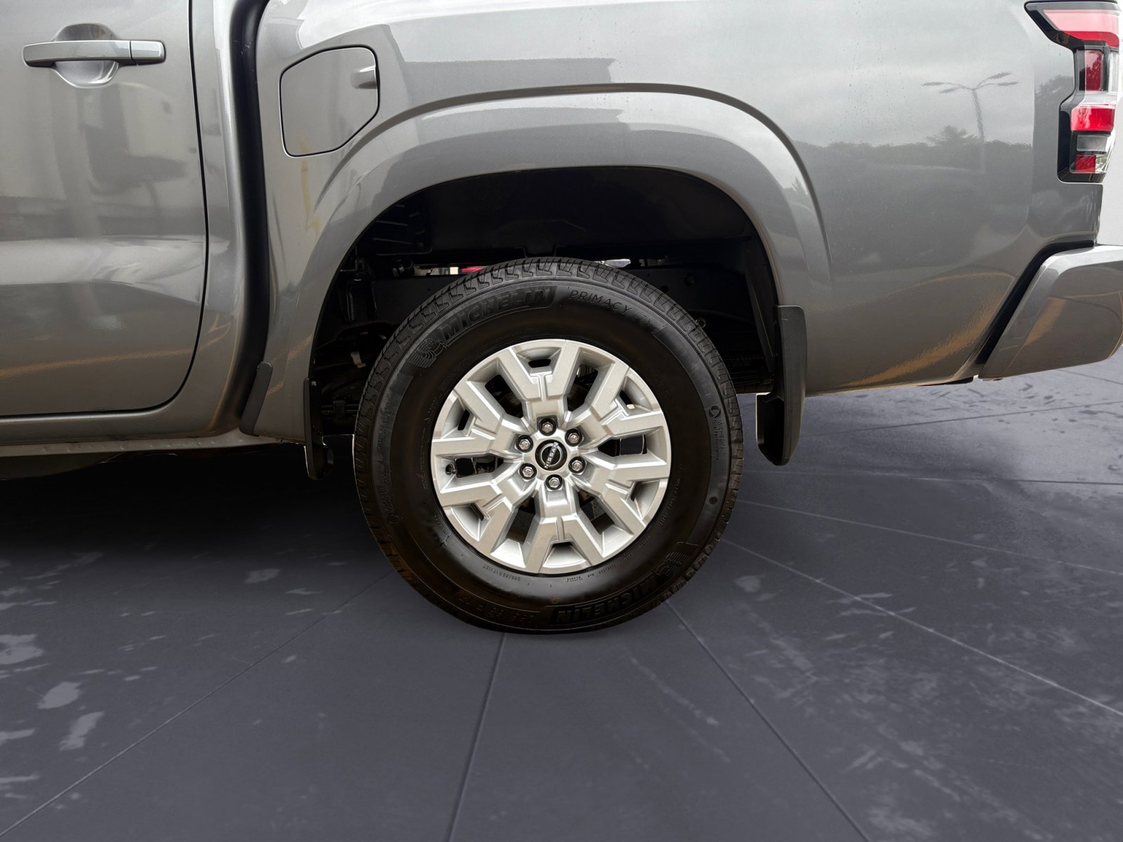 2024 Nissan Frontier SV photo 40
