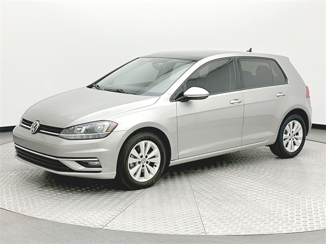 2018 Volkswagen Golf SE