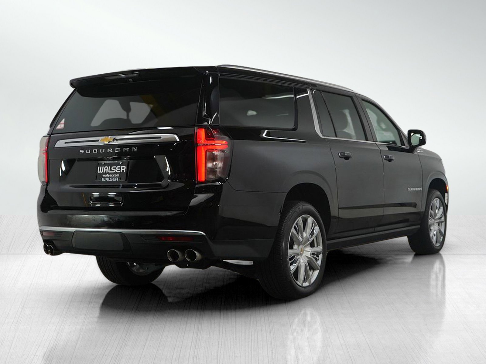 2024 Chevrolet Suburban High Country photo 4