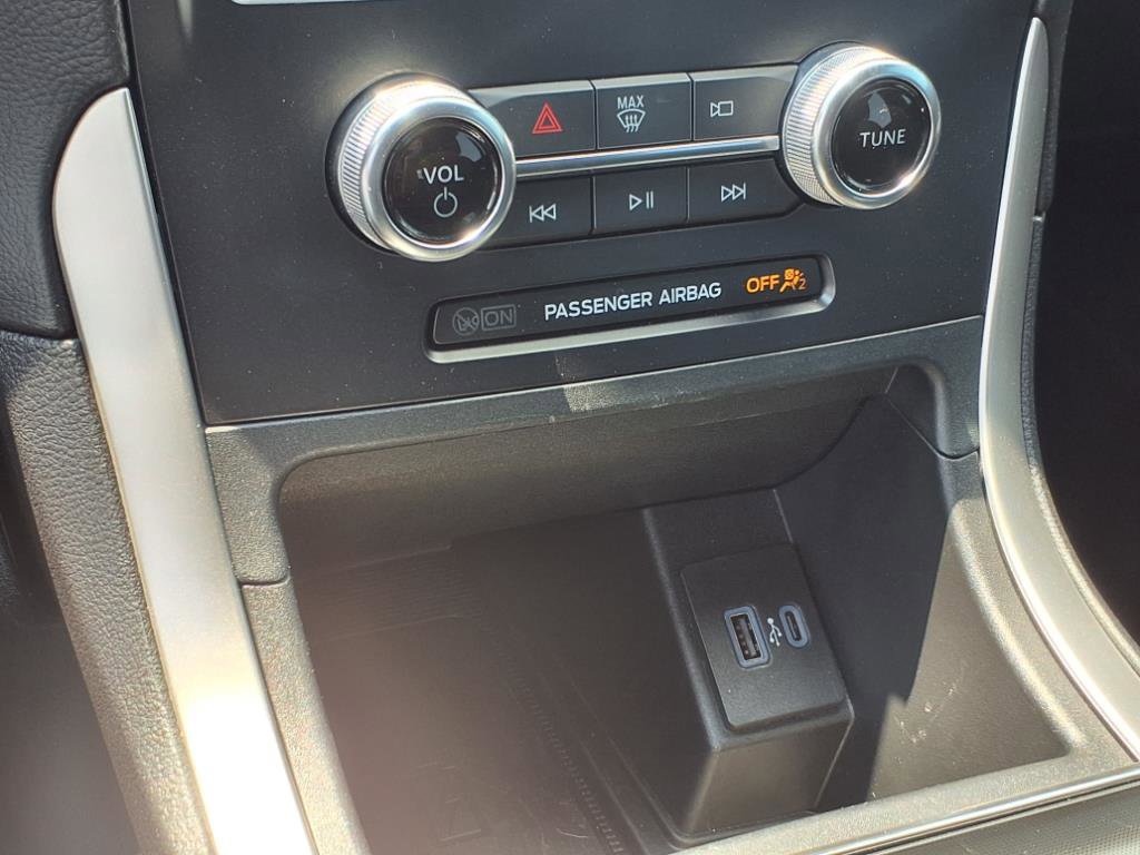 2024 Ford Edge ST-Line photo 8