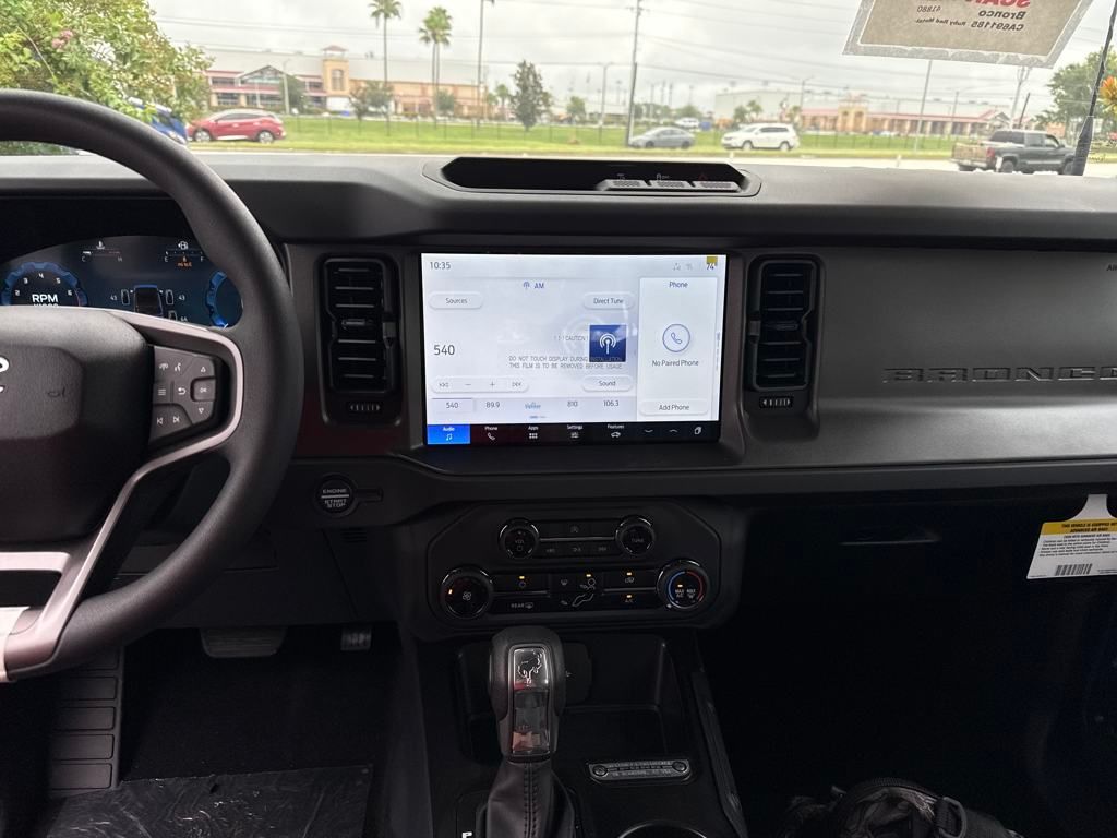 2025 Ford Bronco Base photo 20