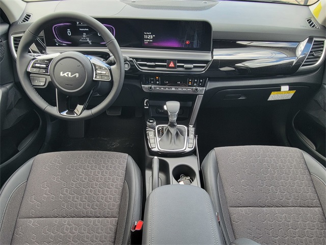 2026 Kia Seltos S photo 16