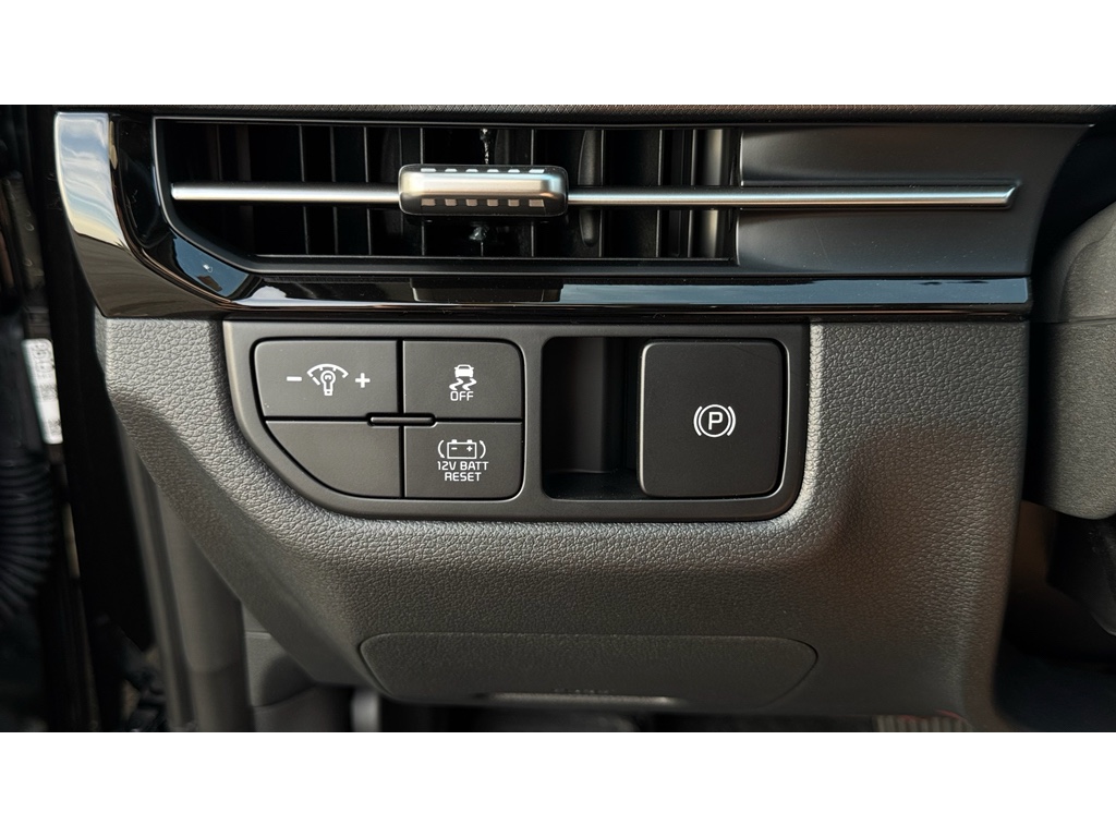 2026 Kia Sportage Hybrid LX photo 21