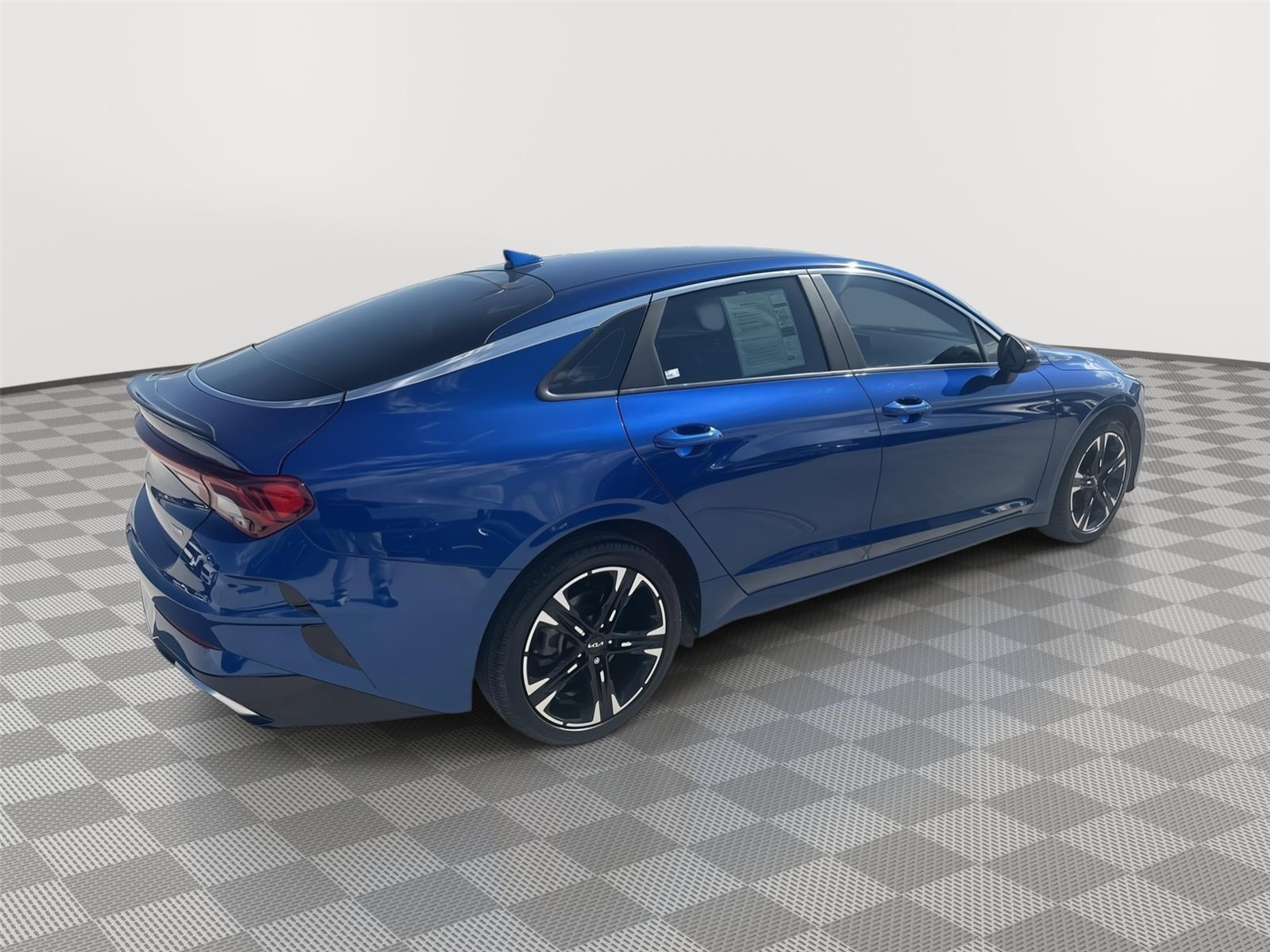 2024 Kia K5 GT-Line photo 4