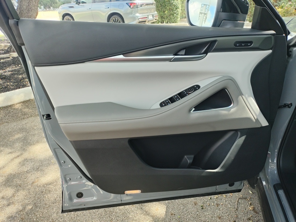 2026 Infiniti QX60 Luxe photo 20