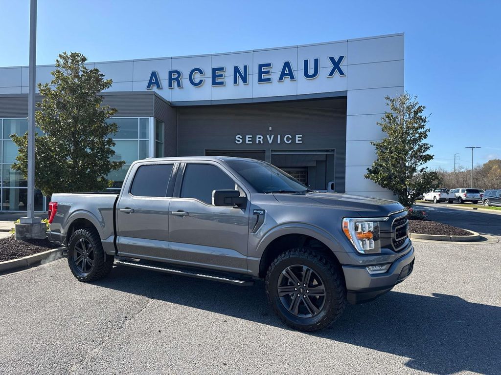2021 Ford F-150 XLT's photo
