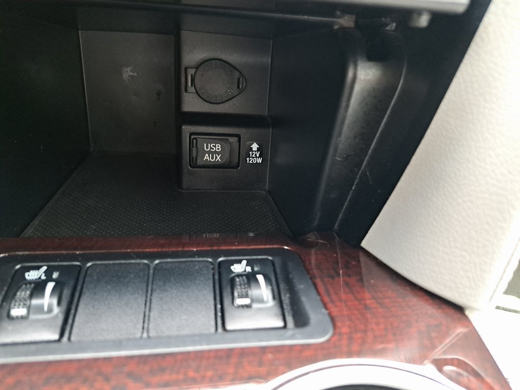 2012 Toyota Camry XLE photo 13