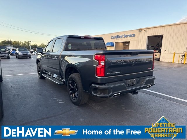 2022 Chevrolet Silverado 1500 RST photo 2