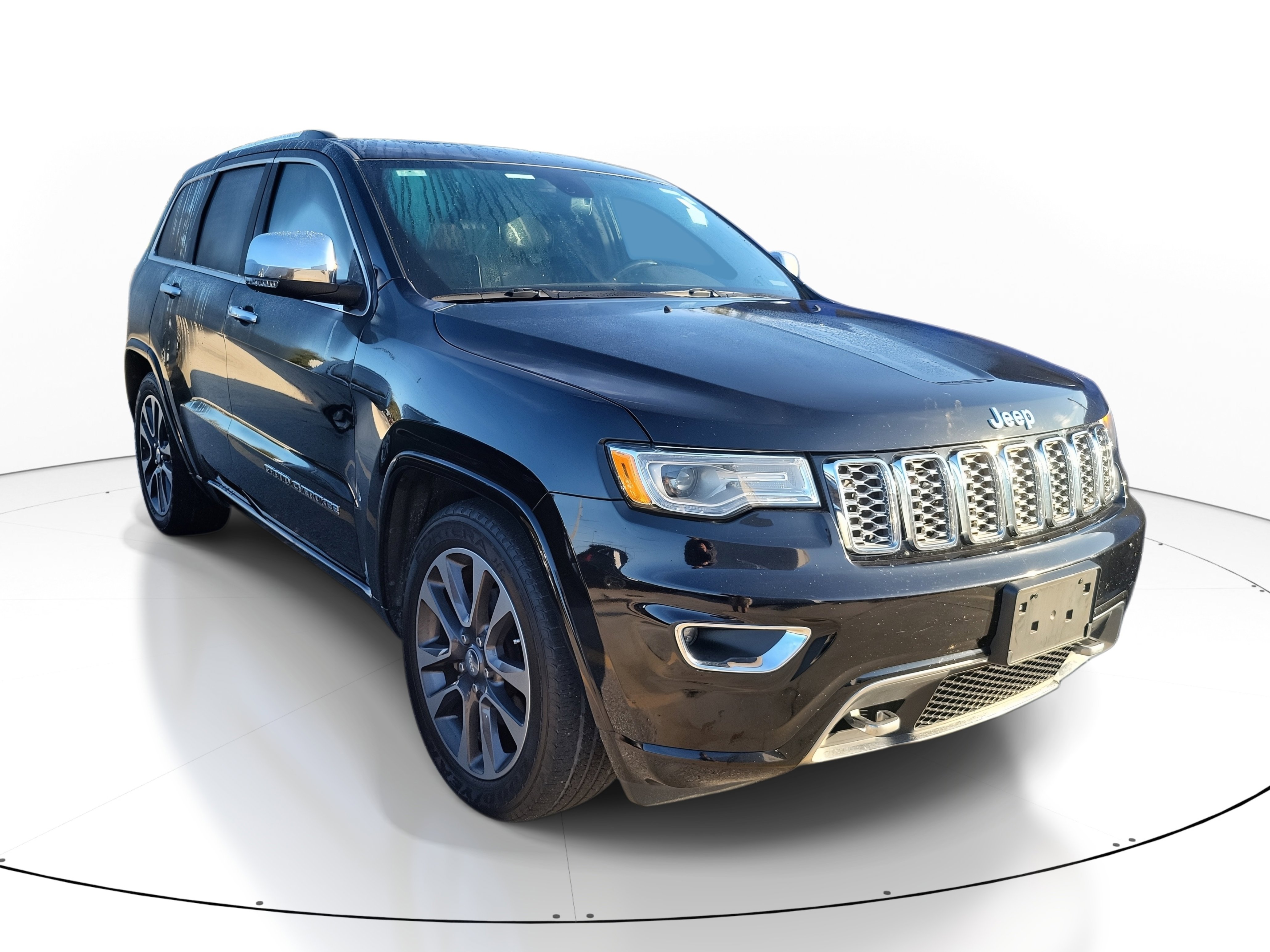 2018 Jeep Grand Cherokee Overland's photo