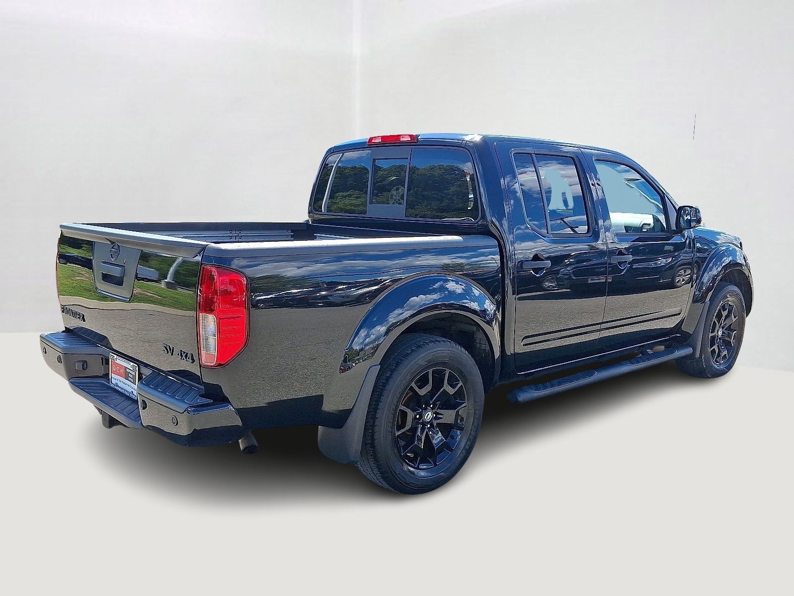 2021 Nissan Frontier SV Crew Cab photo 3