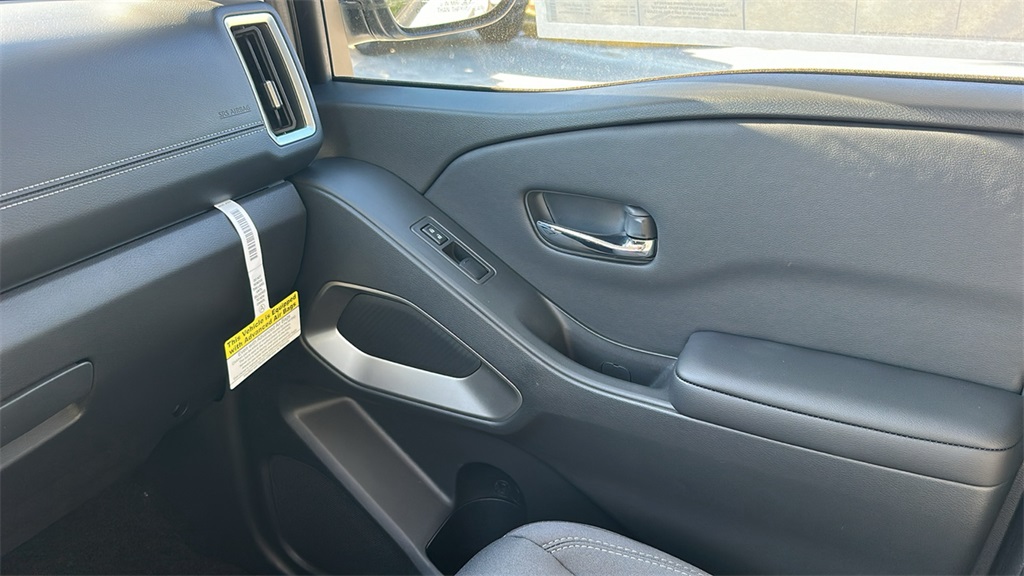 2025 Nissan Frontier King Cab SV photo 24
