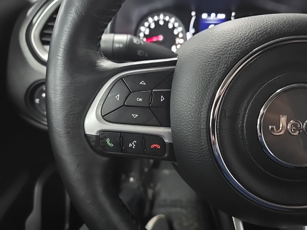 2020 Jeep Renegade Latitude photo 20